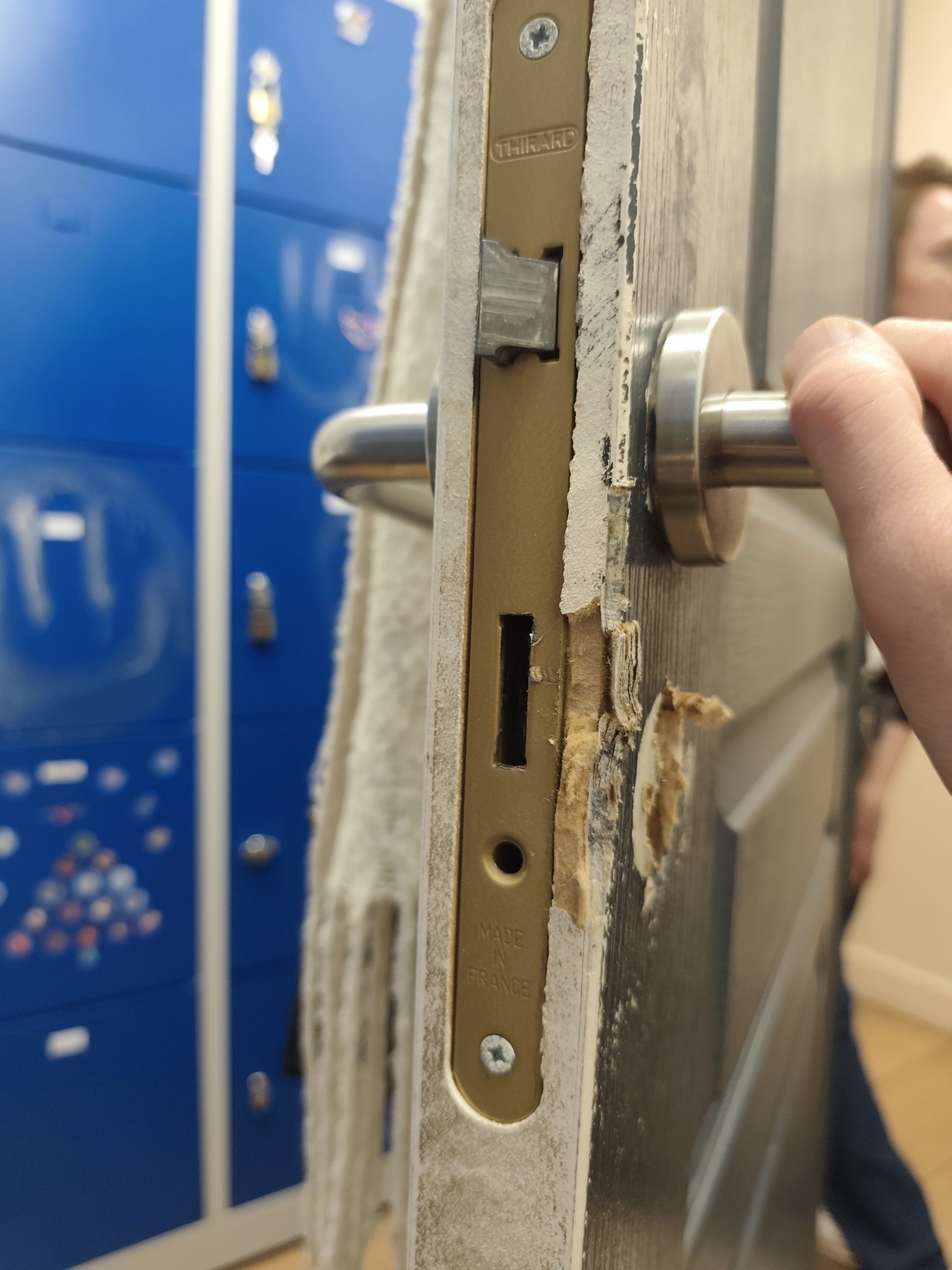 Serrure Thirard endommagée après tentative d'effraction – serrurier Home Secure Castillon-la-Bataille